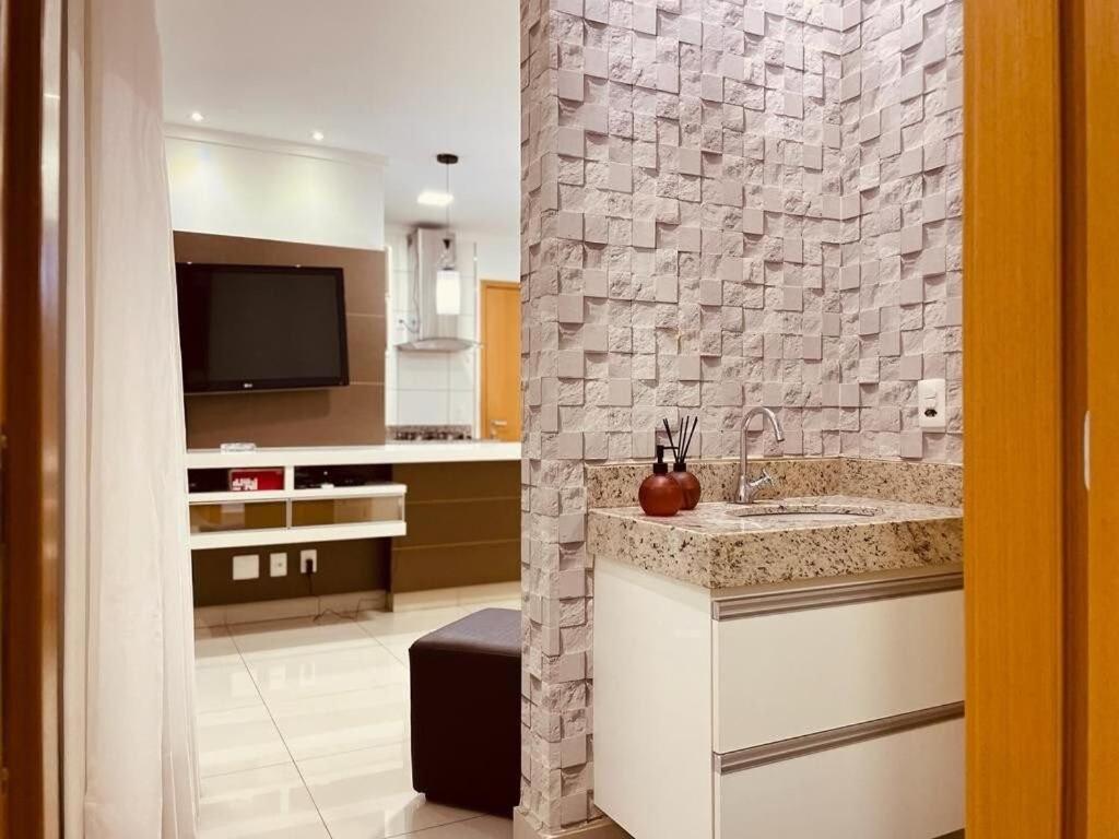2 Qts.| 4 Hosp. | Ao Lado Do Goiania Shopping Daire Dış mekan fotoğraf